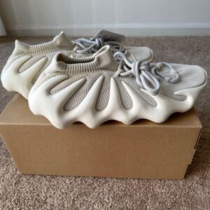 Men’s Size 10 Yeezy 450 Cloud White